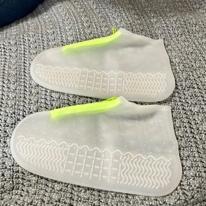 Waterproof silicone shoe cover.